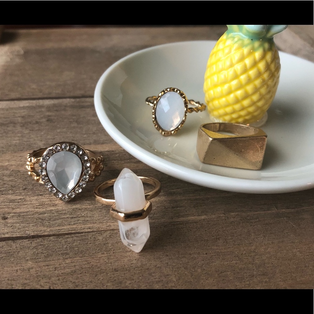 NWOT Gold Fashion Rings